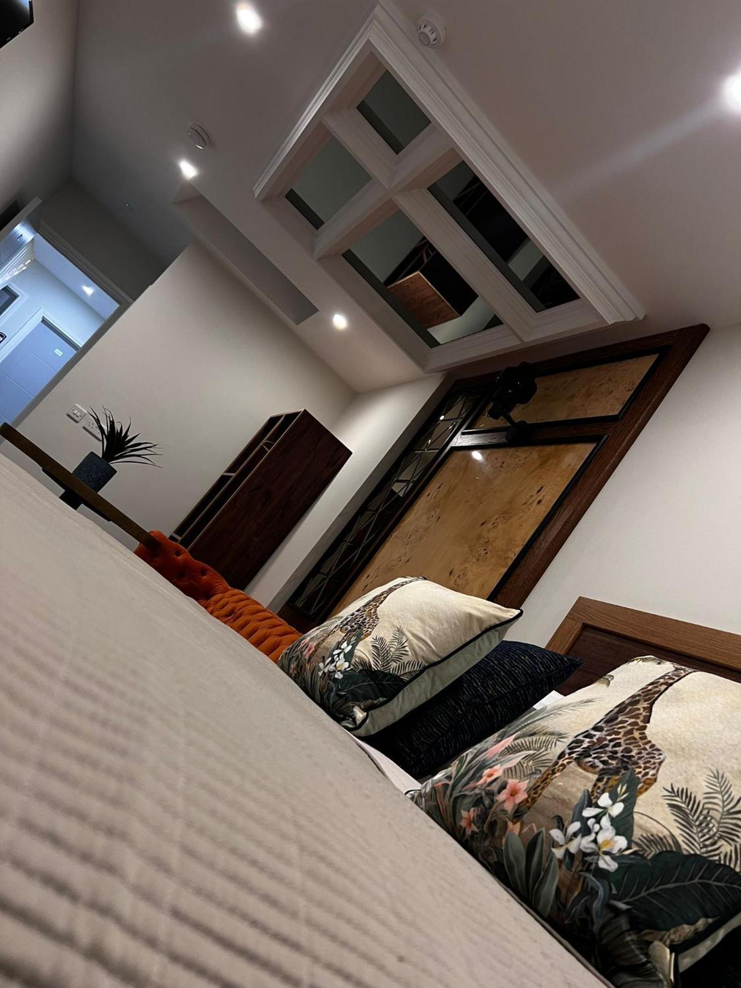 53 Luxury Rooms Maynooth Eksteriør billede