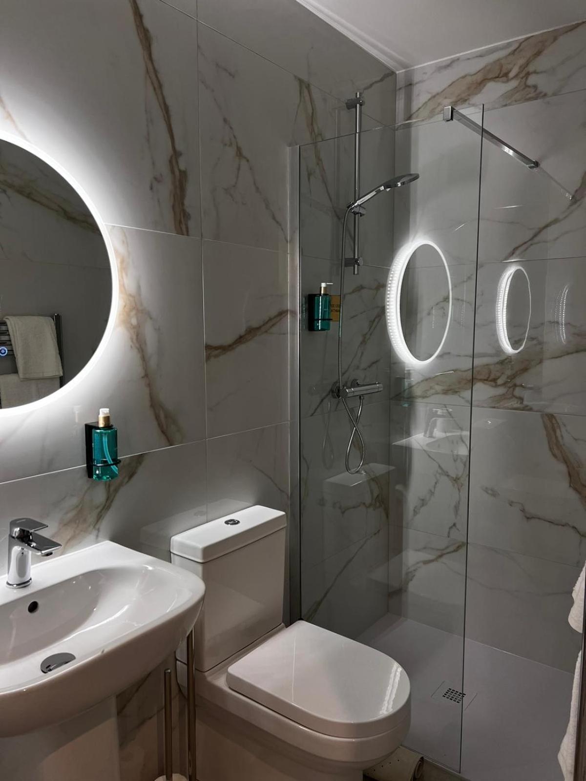53 Luxury Rooms Maynooth Eksteriør billede